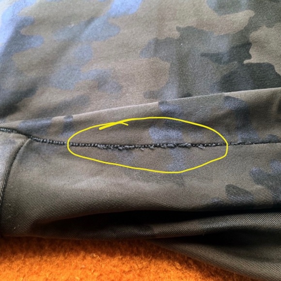 Spanx Camo Leggings Small - Picture 6 of 9